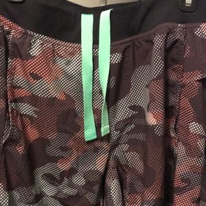 Lululemon Athletica Men’s Core Shorts (size M)